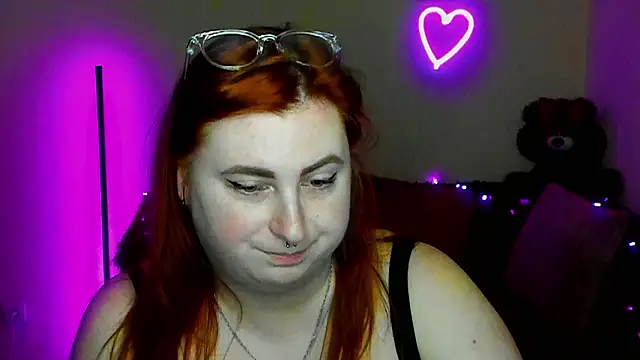 alicia_love00 - Alicia_love00's free webcam - UK Sex Cams