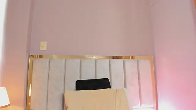 samantavee - SamantaVee's free webcam - UK Sex Cams