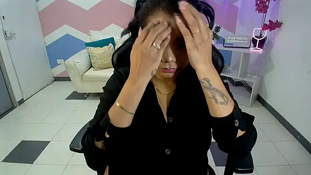 elizabeth_suan_ - Elizabeth_Suan_'s free webcam - UK Sex Cams