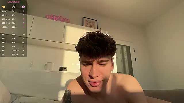 Evan__White_ Live Webcam on Stripchat