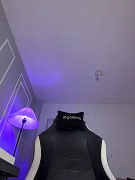 honeymollyx (F young) - FUCK PUSSY & SPIT TITS