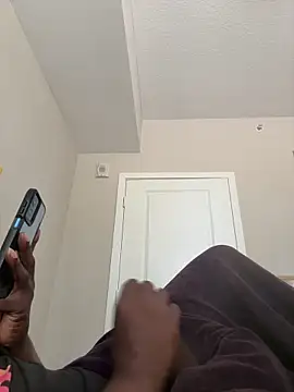 makeherfeelg - Makeherfeelg's free webcam - UK Sex Cams