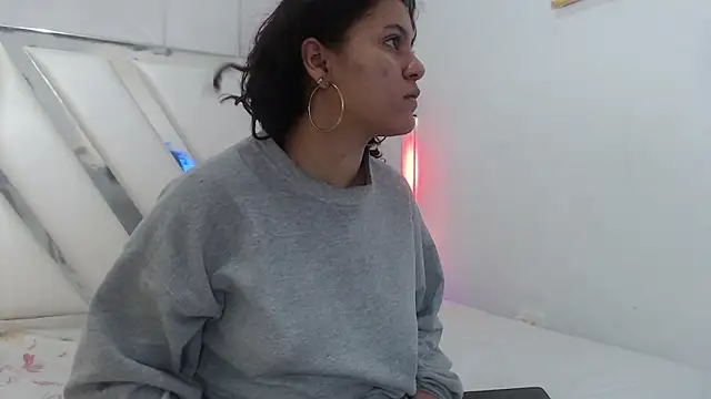 alannaharper - AlannaHarper's free webcam - UK Sex Cams