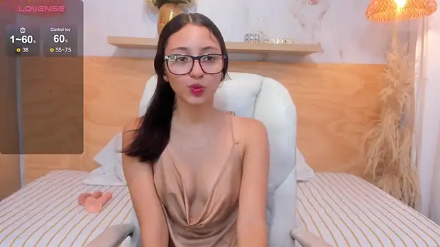 lasira_thill - Lasira_Thill's free webcam - UK Sex Cams