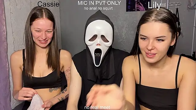 girls_secrets (G young) - pussy masturbation both girls 3 min