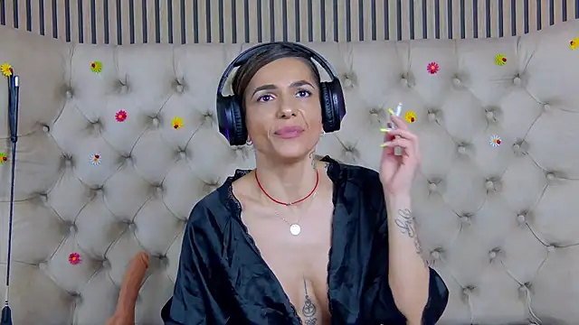 playfulshow (F milf) - Make me Cum