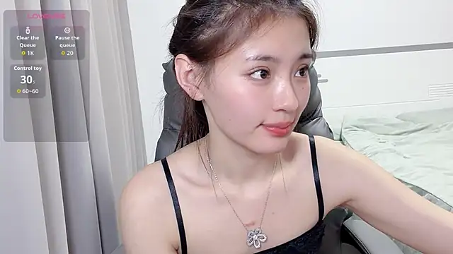 H-2005 live cam profile