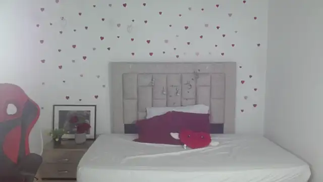 Caius_fox live sex cam