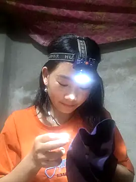 gio-thu - Gio-thu's free webcam - UK Sex Cams