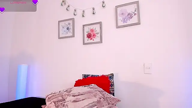 mely_rosse_ - Mely_rosse_'s free webcam - UK Sex Cams