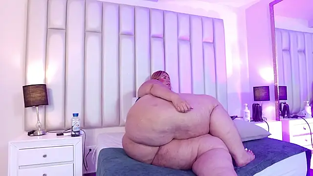 aandreaperez - Aandreaperez's free webcam - UK Sex Cams