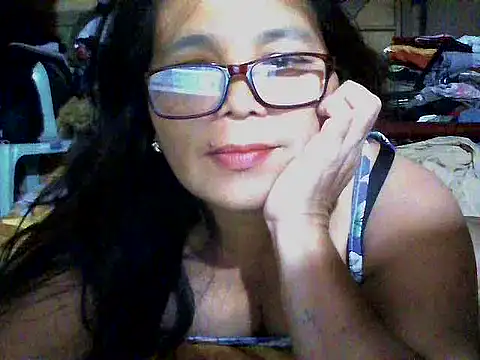 flowerblossom123 - Flowerblossom123's free webcam - UK Sex Cams