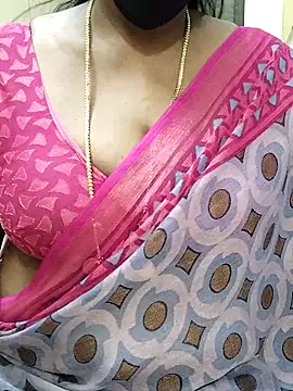 Webcam Model (shobini)  is live.Free join now!