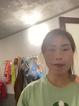 meganmeo (F young) - hook through