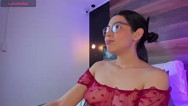 desireee_ - Desireee_'s free webcam - UK Sex Cams