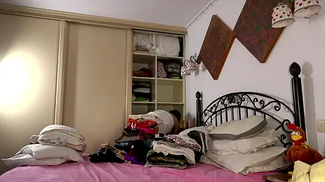 einneuesleben - Einneuesleben's free webcam - UK Sex Cams