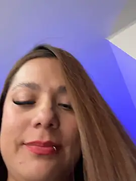 Webcam Model (Pretty__Milf)  is live.Free join now!