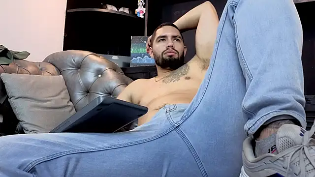 matteosantos live sex cam