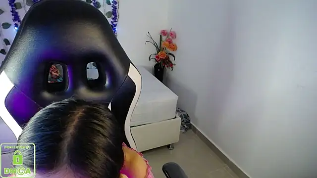 nathaliasweet_11 - NathaliaSweet_11's free webcam - UK Sex Cams