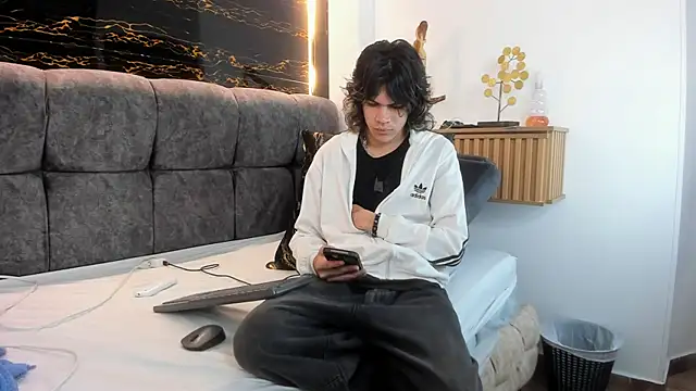 diamond_twink (M twink) - hard masturbation