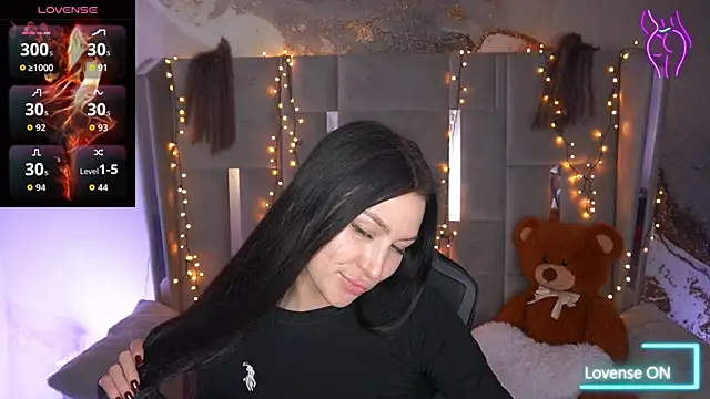 elisevelour - EliseVelour's free webcam