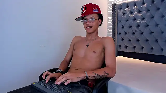 marshall_spencer (M twink) - SHOW FLEX💪🏻