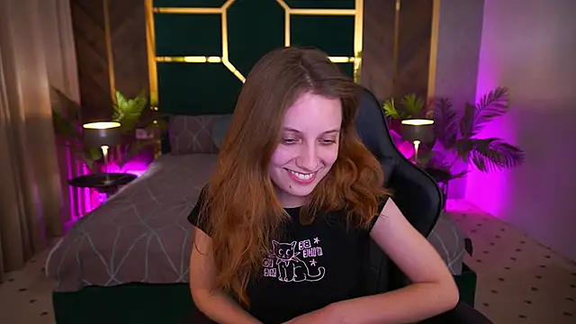 cuteefoxy - CuteeFoxy's free webcam