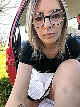 Jade_Emeraud from StripChat is Freechat