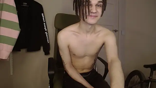 Live sex cam of PeachTree