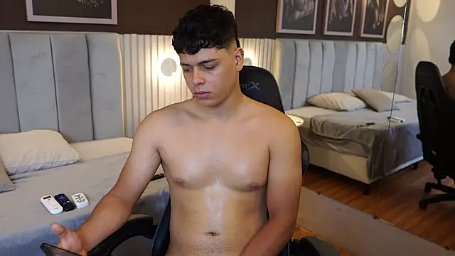 ethan_occonor (Ask my age) - 🔥lush x 10min in my ass + cum🔥