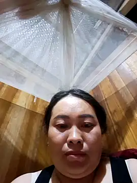 nin-anna - Nin-anna's free webcam - UK Sex Cams