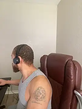 fathero1time - Fathero1time's free webcam - UK Sex Cams