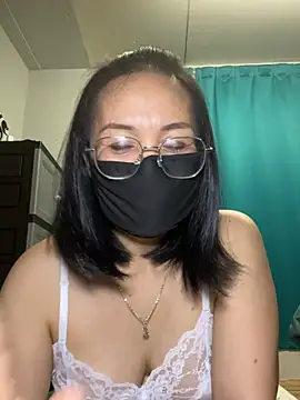 melyiaaa - Melyiaaa's free webcam - UK Sex Cams