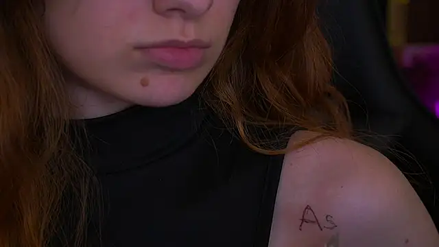 cuteefoxy - CuteeFoxy's free webcam