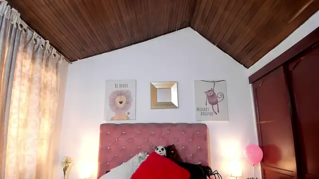 celessteredds - CelessteRedds's free webcam - UK Sex Cams