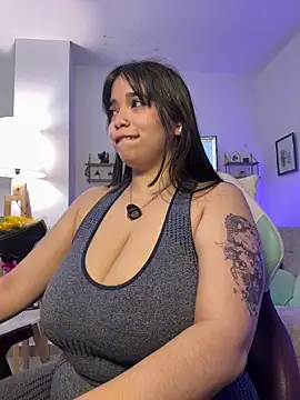 Webcam Model (tati_reyess)  is live.Free join now!