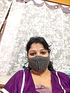 Priyaji7575 Live Webcam on Stripchat