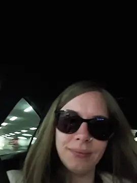 Squirtingcouple9094's room