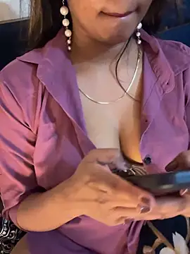 sexy-sukriti live sex cam