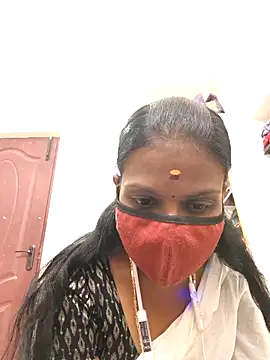 Webcam Model (Tamil_Yalini12)  is live.Free join now!