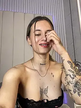 Webcam Model (JuliaColemann)  is live.Free join now!