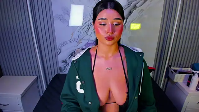 venusowen_ (F teen) - glass dildo in mouth 💦🤤