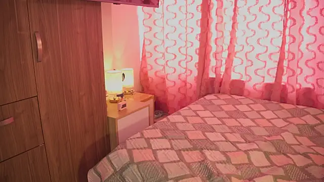 aitanajhons_ (F teen) - shirt off😳