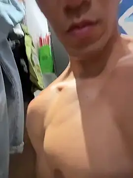 gooodboiii Live Webcam on Stripchat