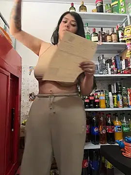 emilyjohanson live sex cam