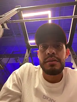 Elferjuan1310 live sex cam