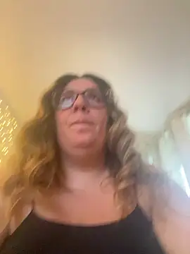 Webcam Model (JasmineGlow7)  is live.Free join now!