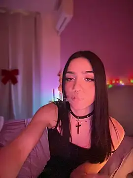 ShannonShanny Live Webcam on Stripchat