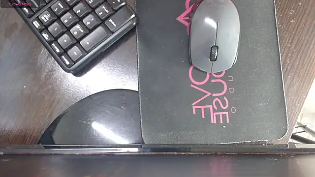 nei_girl (F milf) - show  anal