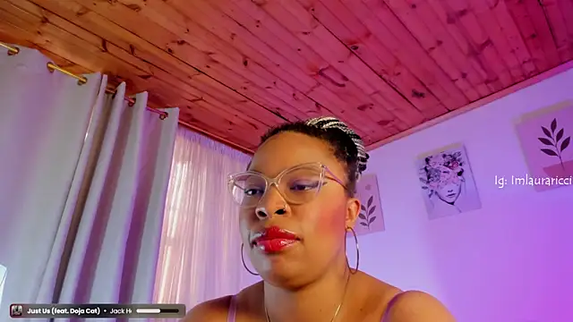 lauraricci__ (F young) - Jerk me off hard Laura 💦